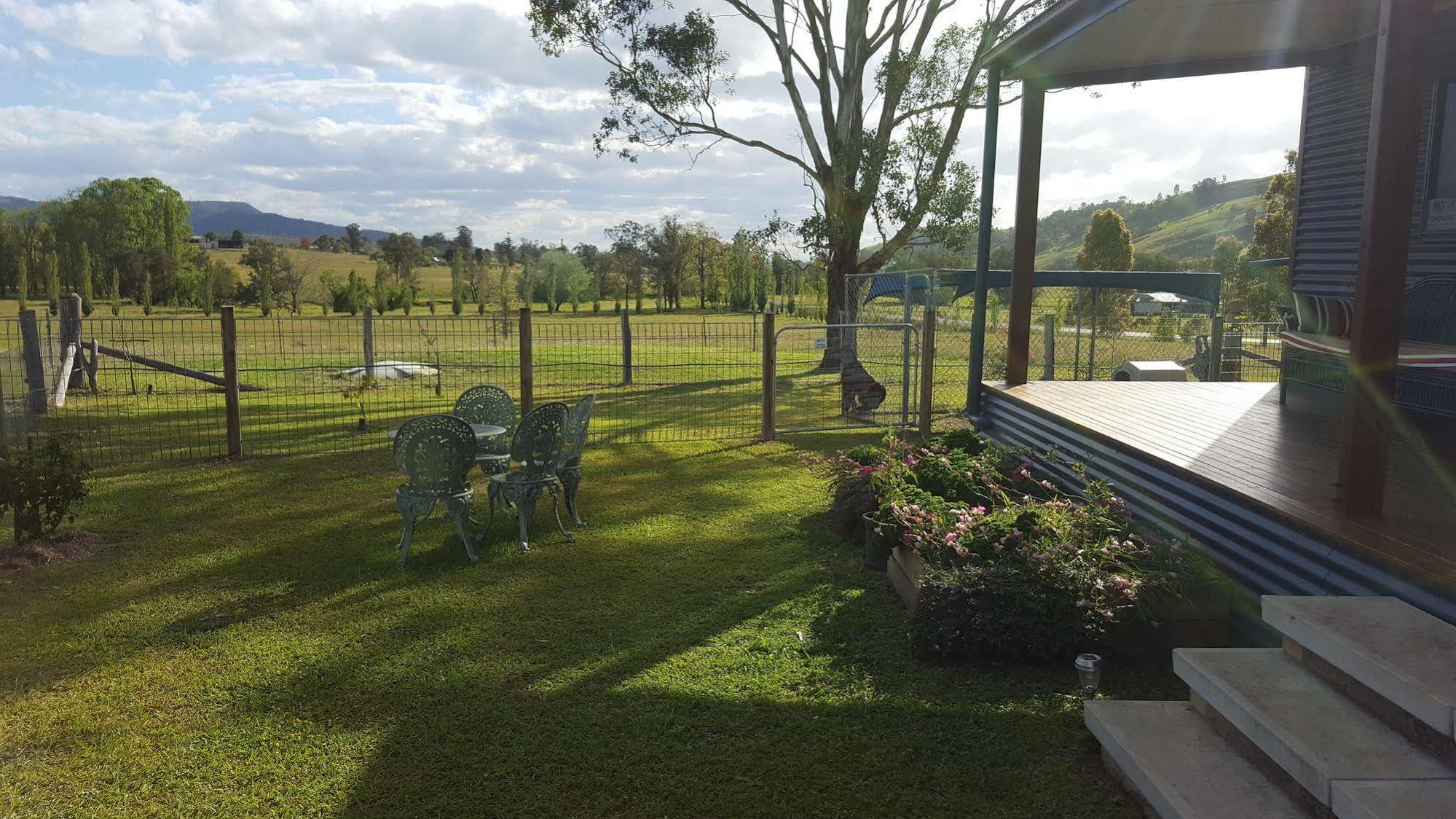 The Wattle Lodge Glendon Brook Dış mekan fotoğraf